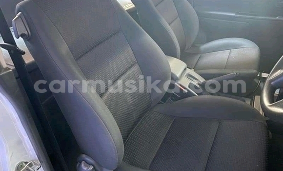 Acheter Occasion Voiture Isuzu KB Blanc à Beitbridge, Matabeleland South Acheter Occasion Voiture Isuzu KB Blanc à Beitbridge, Matabeleland South