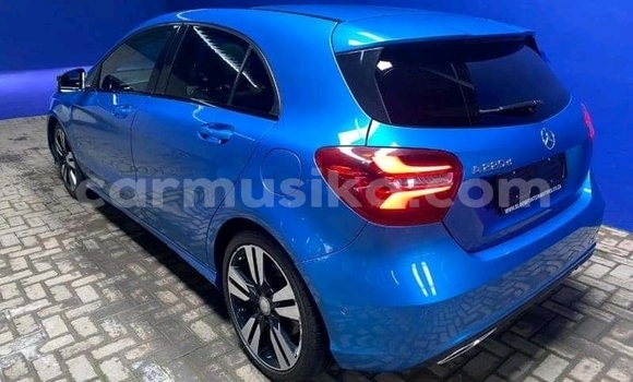 Nunua Ilio tumika Mercedes‒Benz A–Class Bluu Gari ndani ya Harare nchini Harare