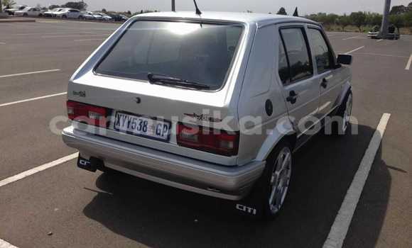 Acheter Occasion Voiture Volkswagen Golf Gris à Beitbridge, Matabeleland South Acheter Occasion Voiture Volkswagen Golf Gris à Beitbridge, Matabeleland South