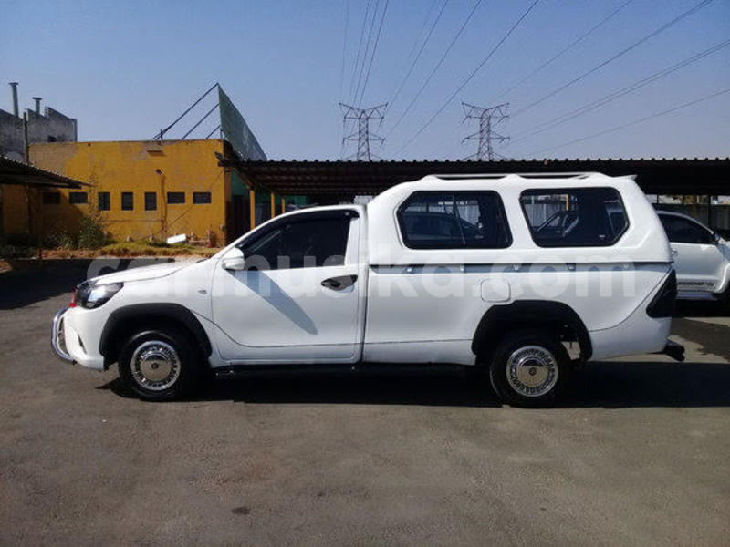 Big with watermark toyota hilux matabeleland south beitbridge 25507