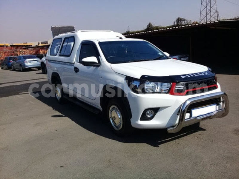 Big with watermark toyota hilux matabeleland south beitbridge 25507