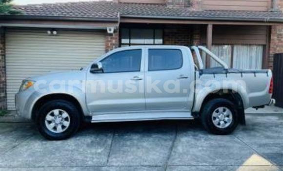 Acheter Occasion Voiture Toyota Hilux Beige à Beitbridge, Matabeleland South Acheter Occasion Voiture Toyota Hilux Beige à Beitbridge, Matabeleland South