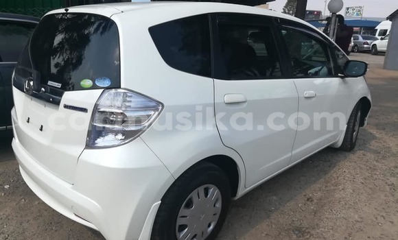 Buy Used Honda Fit White Car in Harare in Harare