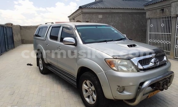 Buy Used Toyota Hilux Silver Car in Harare in Harare Buy Used Toyota Hilux Silver Car in Harare in Harare