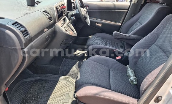 Buy Used Toyota Wish Silver Car in Masvingo in Masvingo Buy Used Toyota Wish Silver Car in Masvingo in Masvingo