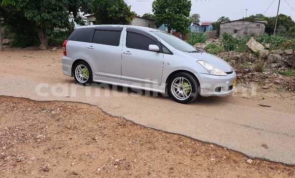 Buy Used Toyota Wish Silver Car in Masvingo in Masvingo Buy Used Toyota Wish Silver Car in Masvingo in Masvingo