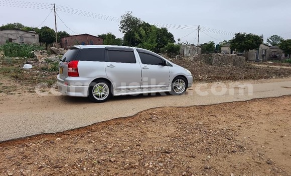 Buy Used Toyota Wish Silver Car in Masvingo in Masvingo Buy Used Toyota Wish Silver Car in Masvingo in Masvingo