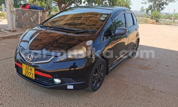 Buy Used Honda Fit Black Car in Masvingo in Masvingo Buy Used Honda Fit Black Car in Masvingo in Masvingo