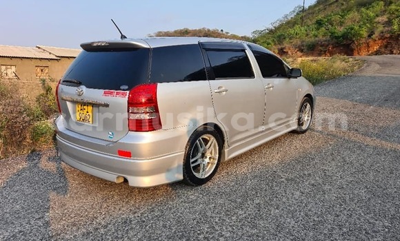 Buy Used Toyota Wish Silver Car in Masvingo in Masvingo Buy Used Toyota Wish Silver Car in Masvingo in Masvingo