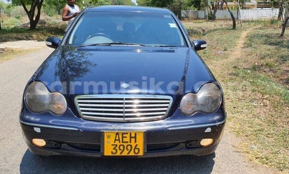Buy Used Mercedes‒Benz C–Class Blue Car in Masvingo in Masvingo Buy Used Mercedes‒Benz C–Class Blue Car in Masvingo in Masvingo