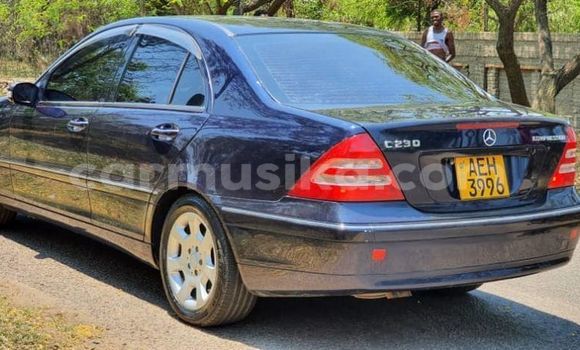 Buy Used Mercedes‒Benz C–Class Blue Car in Masvingo in Masvingo Buy Used Mercedes‒Benz C–Class Blue Car in Masvingo in Masvingo