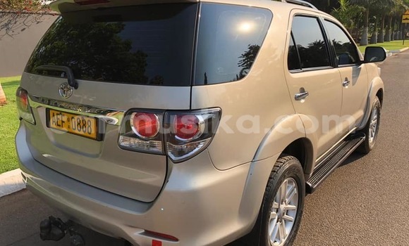 Buy Used Toyota Fortuner Beige Car in Masvingo in Masvingo Buy Used Toyota Fortuner Beige Car in Masvingo in Masvingo