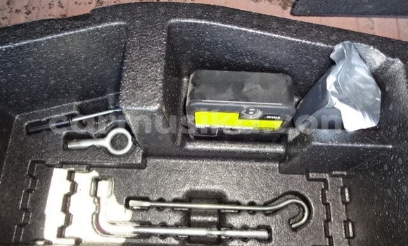 Tenga Tsaru Honda Fit Tsvuku Mota in Beitbridge in Matabeleland South Tenga Tsaru Honda Fit Tsvuku Mota in Beitbridge in Matabeleland South