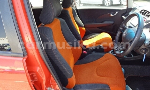 Tenga Tsaru Honda Fit Tsvuku Mota in Beitbridge in Matabeleland South Tenga Tsaru Honda Fit Tsvuku Mota in Beitbridge in Matabeleland South