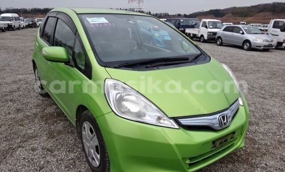 Buy Used Honda Fit Green Car in Beitbridge in Matabeleland South Buy Used Honda Fit Green Car in Beitbridge in Matabeleland South