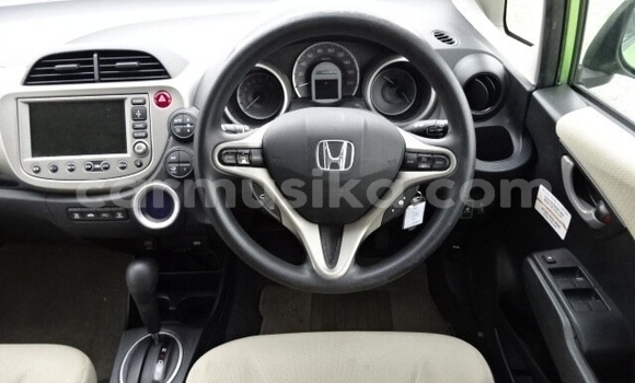 Buy Used Honda Fit Green Car in Beitbridge in Matabeleland South Buy Used Honda Fit Green Car in Beitbridge in Matabeleland South