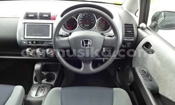 Nunua Ilio tumika Honda Fit Nyeusi Gari ndani ya Beitbridge nchini Matabeleland Kusini Nunua Ilio tumika Honda Fit Nyeusi Gari ndani ya Beitbridge nchini Matabeleland Kusini