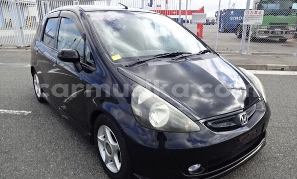 Nunua Ilio tumika Honda Fit Nyeusi Gari ndani ya Beitbridge nchini Matabeleland Kusini Nunua Ilio tumika Honda Fit Nyeusi Gari ndani ya Beitbridge nchini Matabeleland Kusini