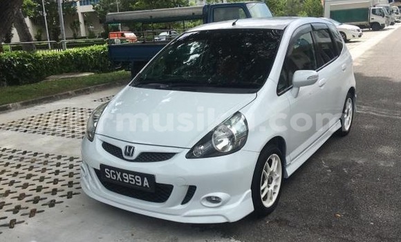 Tenga Tsaru Honda Fit Chena Mota in Beitbridge in Matabeleland South Tenga Tsaru Honda Fit Chena Mota in Beitbridge in Matabeleland South