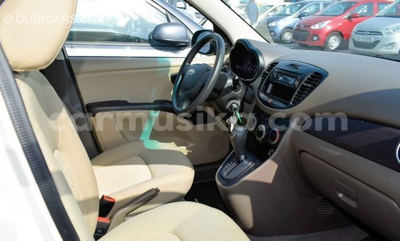 Acheter Import Voiture Hyundai i10 Beige à Import - Dubai, Harare Acheter Import Voiture Hyundai i10 Beige à Import - Dubai, Harare