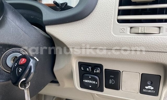 Buy Used Toyota Corolla Altis Silver Car in Beitbridge in Matabeleland South Buy Used Toyota Corolla Altis Silver Car in Beitbridge in Matabeleland South