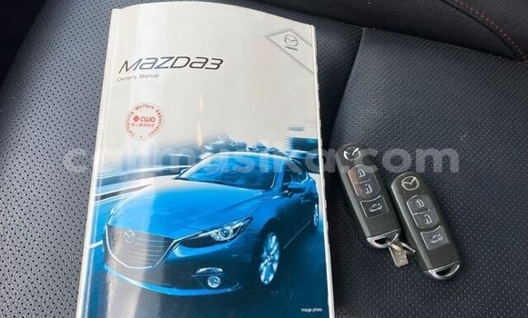 Acheter Occasion Voiture Mazda 3 Blanc à Beitbridge, Matabeleland South Acheter Occasion Voiture Mazda 3 Blanc à Beitbridge, Matabeleland South