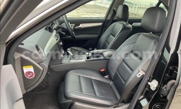 Tenga Tsaru Mercedes‒Benz C–Class Nhema Mota in Beitbridge in Matabeleland South Tenga Tsaru Mercedes‒Benz C–Class Nhema Mota in Beitbridge in Matabeleland South