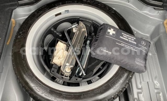 Tenga Tsaru Mercedes‒Benz C–Class Nhema Mota in Beitbridge in Matabeleland South Tenga Tsaru Mercedes‒Benz C–Class Nhema Mota in Beitbridge in Matabeleland South