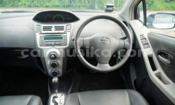 Acheter Occasion Voiture Toyota Yaris Bleu à Beitbridge, Matabeleland South Acheter Occasion Voiture Toyota Yaris Bleu à Beitbridge, Matabeleland South