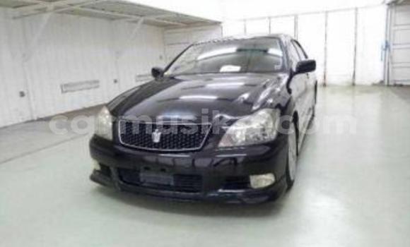 Acheter Occasion Voiture Toyota Crown Noir à Beitbridge, Matabeleland South Acheter Occasion Voiture Toyota Crown Noir à Beitbridge, Matabeleland South