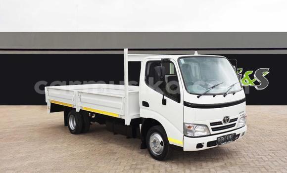 Acheter Occasion Voiture Toyota Dyna Blanc à Beitbridge, Matabeleland South