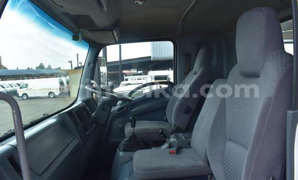 Acheter Occasion Utilitaire Isuzu FTR 850 Blanc à Beitbridge, Matabeleland South Acheter Occasion Utilitaire Isuzu FTR 850 Blanc à Beitbridge, Matabeleland South