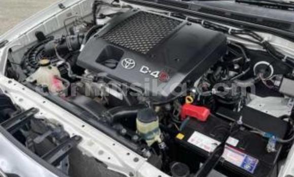 Tenga Tsaru Toyota Hilux Chena Mota in Beitbridge in Matabeleland South Tenga Tsaru Toyota Hilux Chena Mota in Beitbridge in Matabeleland South