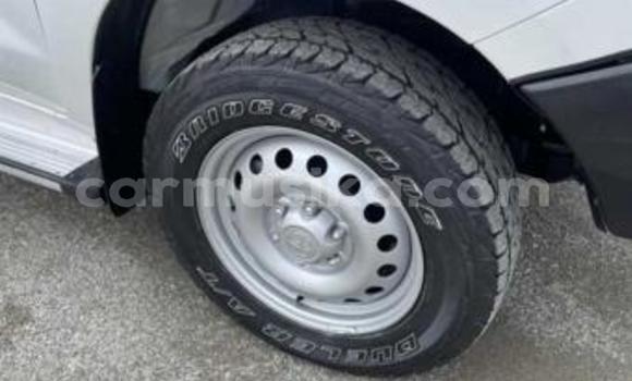 Tenga Tsaru Toyota Hilux Chena Mota in Beitbridge in Matabeleland South Tenga Tsaru Toyota Hilux Chena Mota in Beitbridge in Matabeleland South