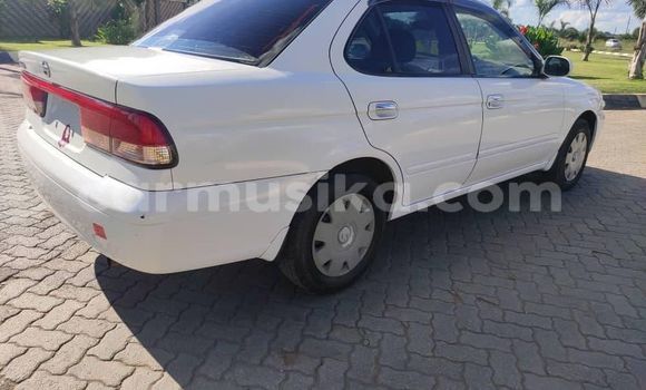 Acheter Occasion Voiture Nissan Sunny Blanc à Harare, Harare Acheter Occasion Voiture Nissan Sunny Blanc à Harare, Harare