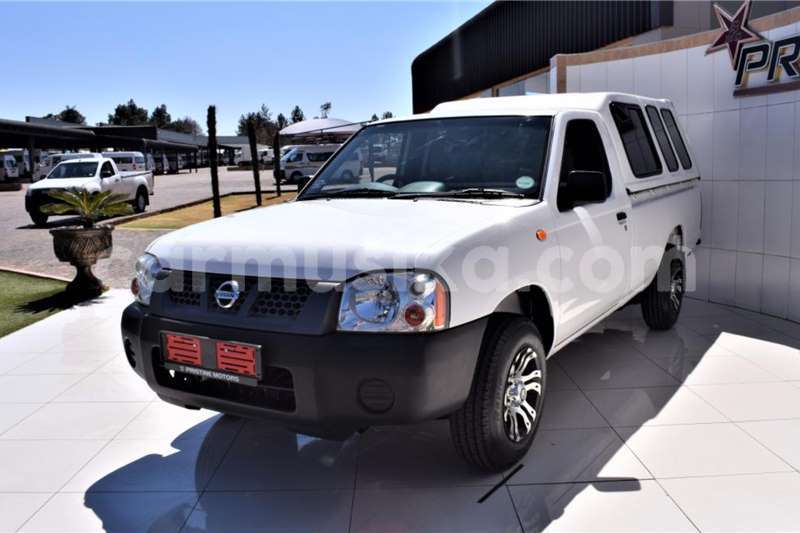 Big with watermark nissan hardbody matabeleland south beitbridge 25596