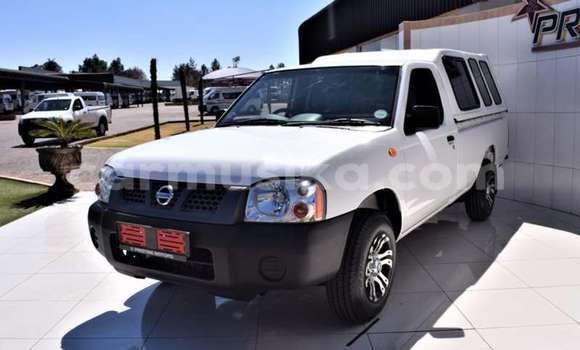 Buy Used Nissan Hardbody White Car in Beitbridge in Matabeleland South Buy Used Nissan Hardbody White Car in Beitbridge in Matabeleland South