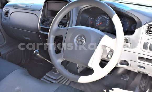 Acheter Occasion Voiture Nissan Hardbody Blanc à Beitbridge, Matabeleland South Acheter Occasion Voiture Nissan Hardbody Blanc à Beitbridge, Matabeleland South