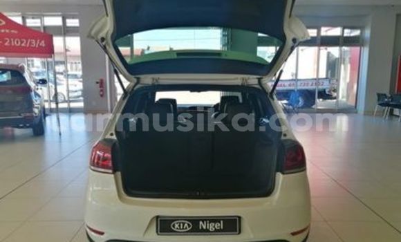 Acheter Occasion Voiture Volkswagen Golf GTI Blanc à Beitbridge, Matabeleland South Acheter Occasion Voiture Volkswagen Golf GTI Blanc à Beitbridge, Matabeleland South
