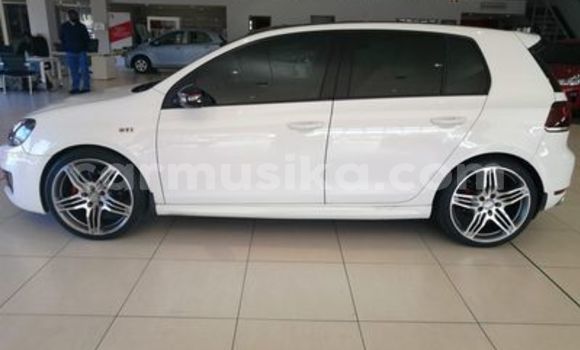 Acheter Occasion Voiture Volkswagen Golf GTI Blanc à Beitbridge, Matabeleland South Acheter Occasion Voiture Volkswagen Golf GTI Blanc à Beitbridge, Matabeleland South