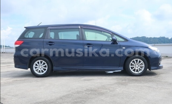 Acheter Occasion Voiture Toyota Wish Bleu à Beitbridge, Matabeleland South Acheter Occasion Voiture Toyota Wish Bleu à Beitbridge, Matabeleland South