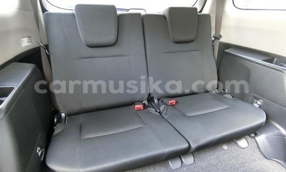 Buy Used Toyota Wish White Car in Beitbridge in Matabeleland South Buy Used Toyota Wish White Car in Beitbridge in Matabeleland South