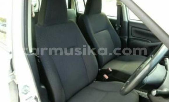 Acheter Occasion Voiture Toyota Probox Blanc à Beitbridge, Matabeleland South Acheter Occasion Voiture Toyota Probox Blanc à Beitbridge, Matabeleland South