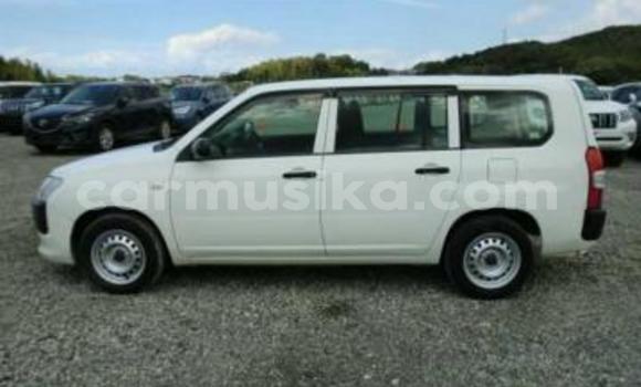 Acheter Occasion Voiture Toyota Probox Blanc à Beitbridge, Matabeleland South Acheter Occasion Voiture Toyota Probox Blanc à Beitbridge, Matabeleland South