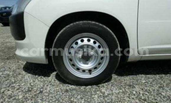 Acheter Occasion Voiture Toyota Probox Blanc à Beitbridge, Matabeleland South Acheter Occasion Voiture Toyota Probox Blanc à Beitbridge, Matabeleland South