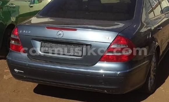 Tenga Tsaru Mercedes-Benz E-Classe Zvimwe Mota in Borrowdale in Harare