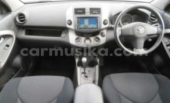 Acheter Occasion Voiture Toyota RAV4 Gris à Beitbridge, Matabeleland South Acheter Occasion Voiture Toyota RAV4 Gris à Beitbridge, Matabeleland South