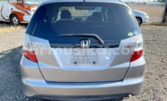 Acheter Occasion Voiture Honda Fit Gris à Beitbridge, Matabeleland South Acheter Occasion Voiture Honda Fit Gris à Beitbridge, Matabeleland South