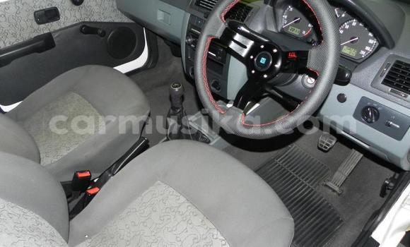 Acheter Occasion Voiture Volkswagen Golf Blanc à Beitbridge, Matabeleland South Acheter Occasion Voiture Volkswagen Golf Blanc à Beitbridge, Matabeleland South