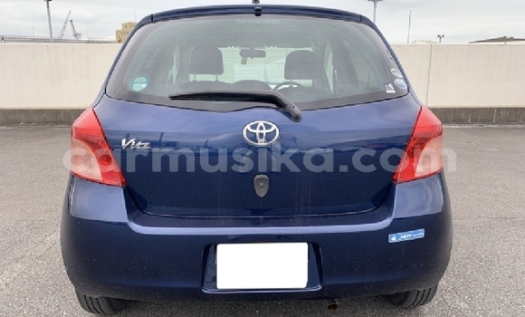 Buy Used Toyota Vitz Blue Car in Beitbridge in Matabeleland South Buy Used Toyota Vitz Blue Car in Beitbridge in Matabeleland South